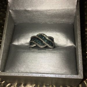 1/2 ct White Gold White/Blue Diamond Ring